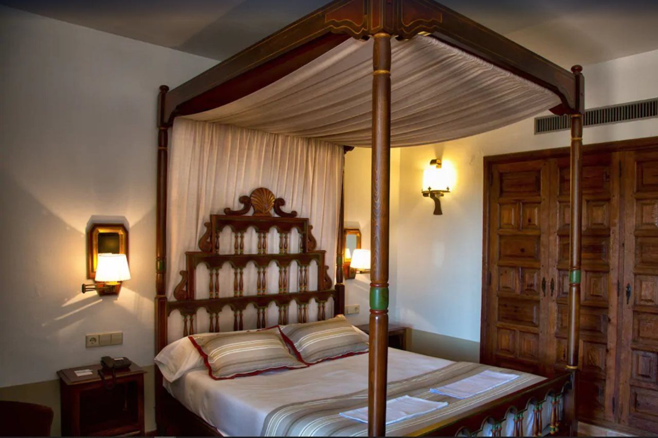 Parador De Tortosa Eksteriør bilde